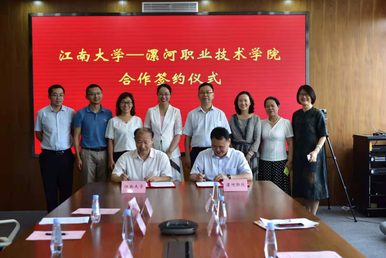 //cms.xhsvip.net:8080/_vsl/D0DEF6F6A96B94BDCA9463081F1799EC/BE9C6779/2181F